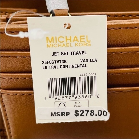 Michael Kors Large Continental Wallet
Wristlet Vanilla/Brown - Picture 8 of 9